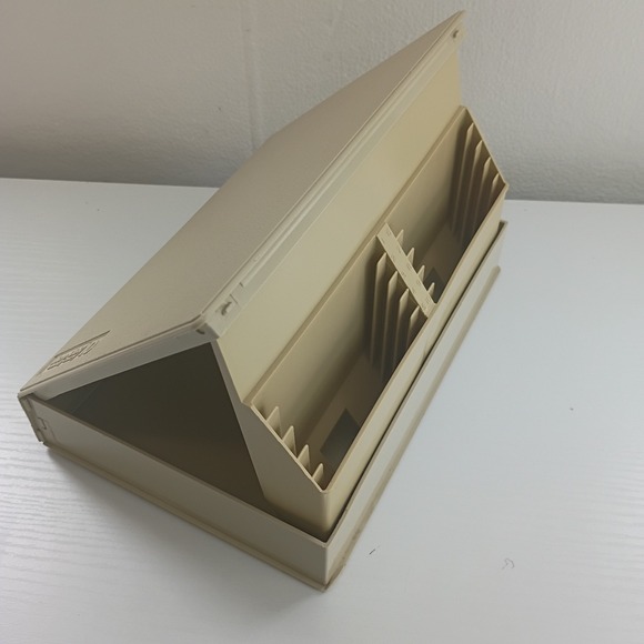 Micro Disk Other - Vintage 3.5" Floppy Disk Storage Case Tan Micro Disk/10 Library Case GUC